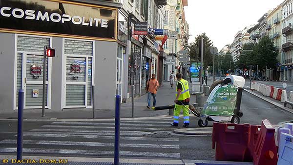как убирают улицы в европе