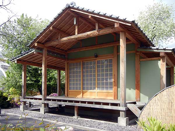японский дом в ботаническом саду