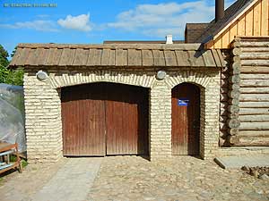 старые деревянные ворота