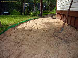 DIY sand garden pathway
